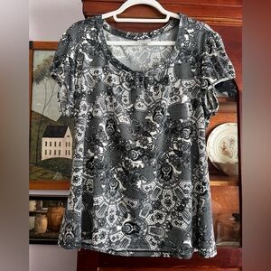 Worthington black & white print shortsleeved blouse XL